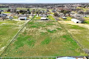 13616 Bates Aston Rd, Haslet, TX 76052 - Photo 2