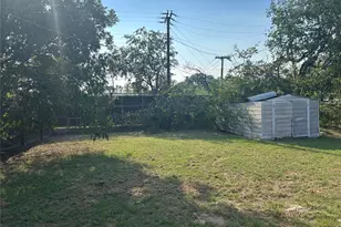 4605 Navajo Trail, Balch Springs, TX 75180 - Photo 8