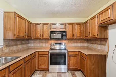 758 Red Oak Drive, Lewisville, TX 75067 - Photo 6