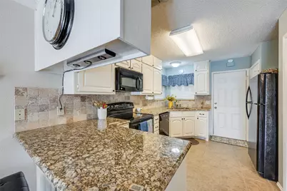 5515 Club Cove Court, De Cordova, TX 76049 - Photo 14