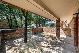 1803 Harry Ct, Arlington, TX 76012 - Photo 6