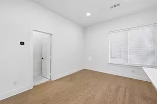 2610 Kimsey Dr, Dallas, TX 75235 - Photo 6