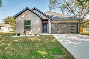 608 SW 3rd St, Kerens, TX 75144 - Photo 2