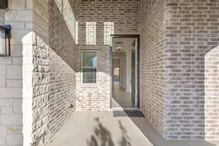 1016 Cedar River Dr, Godley, TX 76044 - Photo 4