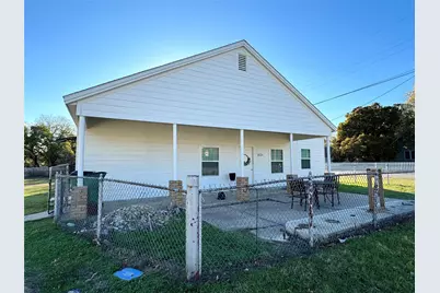 311 W Franklin Street, Alvord, TX 76225 - Photo 1