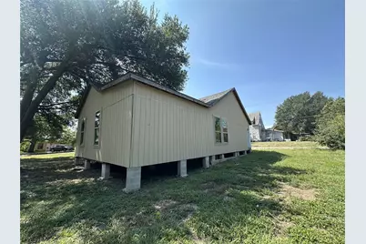 401 E Hopkins Street, Mexia, TX 76667 - Photo 4