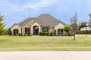 5830 Shiloh Forest Dr, Midlothian, TX 76065 - Photo 2