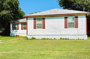 300 SW 3rd St, Hubbard, TX 76648 - Photo 2