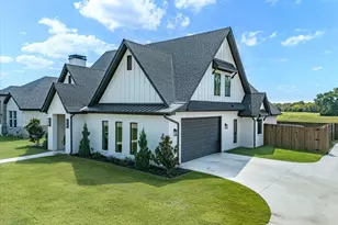 2204 Briarwood Dr, Bridgeport, TX 76426 - Photo 2