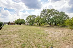13041 Stacey Valley Dr, Azle, TX 76020 - Photo 4