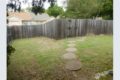 422 Pogue Street, Cedar Hill, TX 75104 - Photo 2