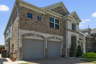 309 Myrtle Beach Dr, Garland, TX 75040 - Photo 2