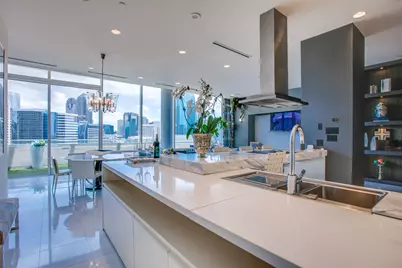 2408 Victory Park Lane #1439, Dallas, TX 75219 - Photo 16