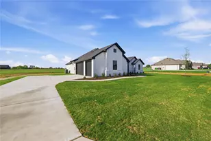 1012 Katie Ct, Reno, TX 76020 - Photo 4