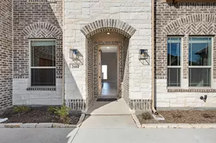 2604 Steve St, Burleson, TX 76028 - Photo 4