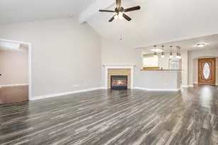 6321 Pierce Arrow Dr, Arlington, TX 76001 - Photo 4