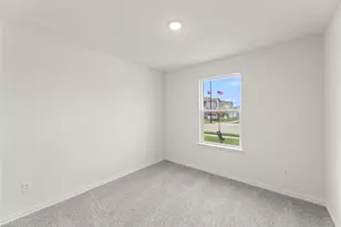 114 Goel St, Greenville, TX 75402 - Photo 4