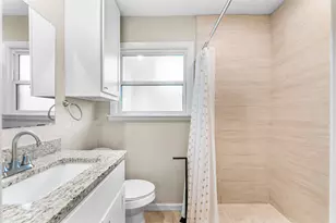 2426 Cloverdale St, Arlington, TX 76010 - Photo 10