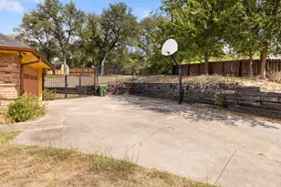 302 Fairway Dr, Willow Park, TX 76087 - Photo 2