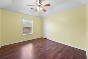 10015 Santa Garza Dr, Dallas, TX 75228 - Photo 14