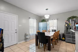 10015 Santa Garza Dr, Dallas, TX 75228 - Photo 4