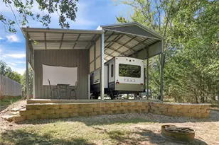 405 Broken Bow, Quitman, TX 75783 - Photo 2