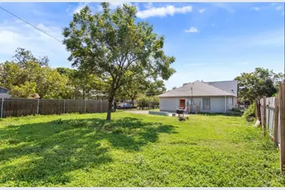 2401 Colonial Avenue, Waco, TX 76707 - Photo 16