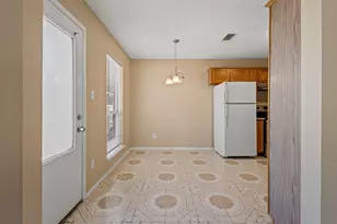 6003 Flyers Ln, Arlington, TX 76018 - Photo 6