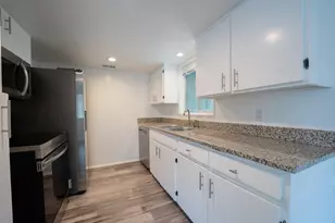 730 N Boulevard Terrace, Dallas, TX 75211 - Photo 4