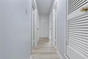 1016 Keith Dr, Hurst, TX 76053 - Photo 8