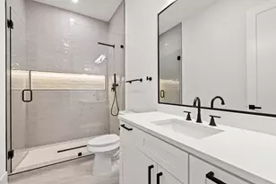 2001 Hearne Ave, Dallas, TX 75208 - Photo 30