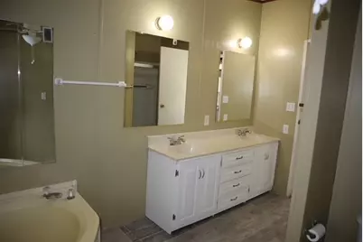 2306 County Road 4145, Bonham, TX 75418 - Photo 18