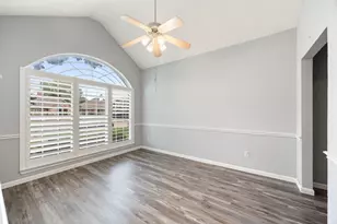 2016 Falcon Ridge Dr, Carrollton, TX 75010 - Photo 4