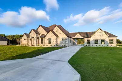 2061 Glenhollow Drive, Weatherford, TX 76088 - Photo 2