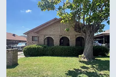 716 E Harvey Avenue, Fort Worth, TX 76104 - Photo 1