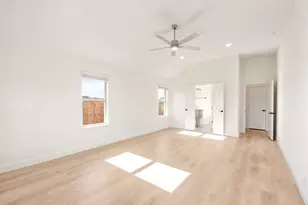 264 Coronado Ct, Granbury, TX 76049 - Photo 28