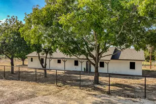 3696 W Lambert Rd, Weatherford, TX 76088 - Photo 2