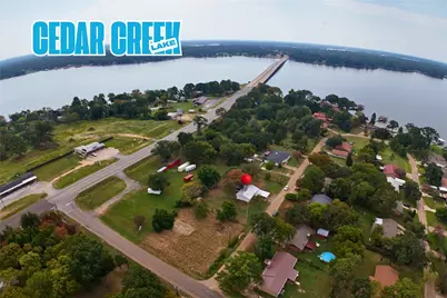 107 E Bayside Drive, Mabank, TX 75156 - Photo 2