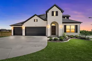 1993 Daybreak Dr, Venus, TX 76009 - Photo 2