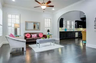 2221 Longwood Dr, Carrollton, TX 75010 - Photo 2