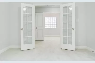 2221 Longwood Drive, Carrollton, TX 75010 - Photo 12