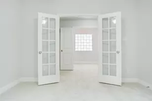 2221 Longwood Dr, Carrollton, TX 75010 - Photo 12