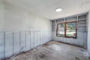 1005 E Craven Ave, Lacy Lakeview, TX 76705 - Photo 4