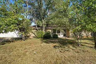 2018 Castle Dr, Clyde, TX 79510 - Photo 2