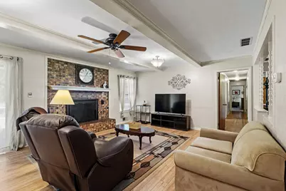 2025 Woodlake Road, Denison, TX 75021 - Photo 12