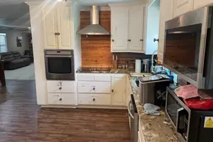 130 Castleman Cir, Hewitt, TX 76643 - Photo 12