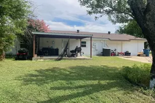 130 Castleman Cir, Hewitt, TX 76643 - Photo 4