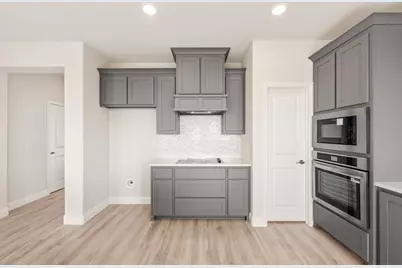 221 Coronado Court, Granbury, TX 76049 - Photo 8