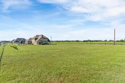 701 Olivia Lane, Collinsville, TX 76233 - Photo 38