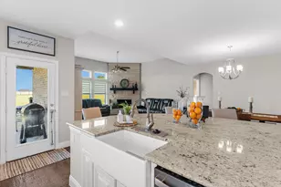 701 Olivia Ln, Collinsville, TX 76233 - Photo 18